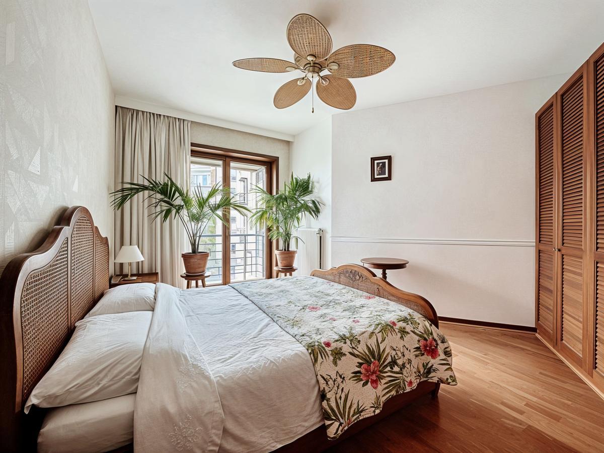 Basic bedroom renovation to Tropical Colonial style